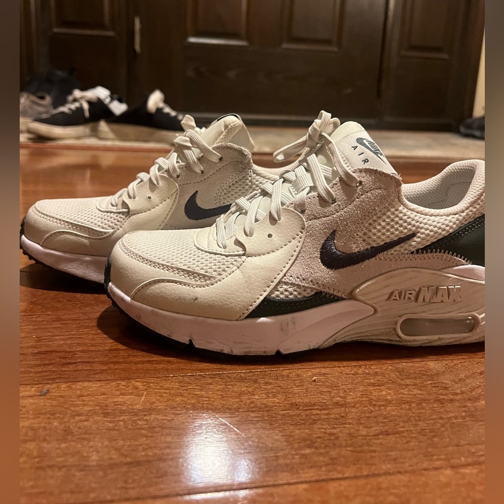 Nike Air Max Excee Dark Green & Beige